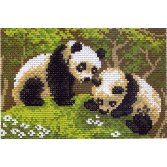 Рисунок на канве "Панды"
