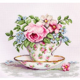 Набор для вышивания крестом "Цветы в чайной чашке"