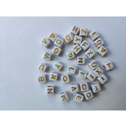 Бусины Алфавит  (английский, белый/золото, куб 5х5) 500гр