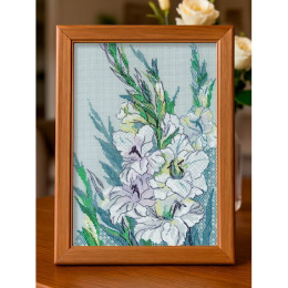 Набор для вышивания крестом "Белые гладиолусы"